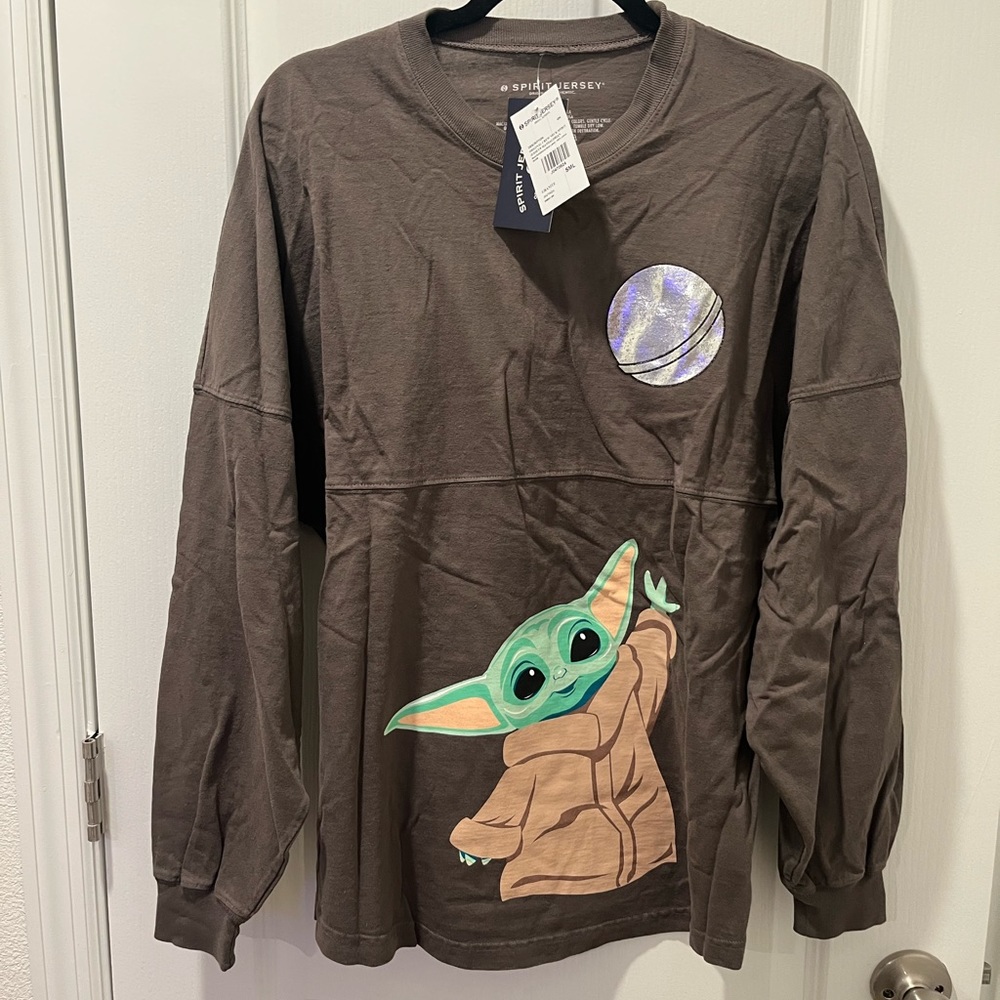 STAR WARS Mandalorian Grogu Baby Yoda Spirit Jersey (Disney) size S NWT